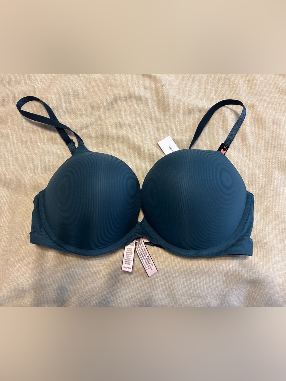 Victoria’s Secret double push-up tshirt bra 34C NWT